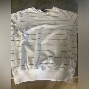 Polo Golf sweatshirt.
